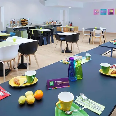 Ibis Styles Centre מלון קאלה