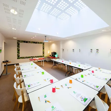 Ibis Styles Centre 3* קאלה