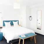 Ibis Styles Centre 3* Καλέ