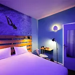 Ibis Styles Centre 호텔 3*