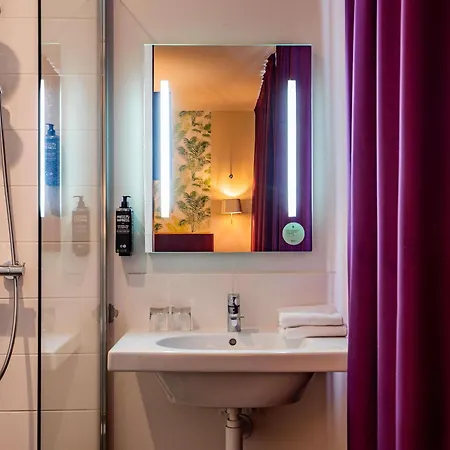 Ibis Styles Centre מלון קאלה