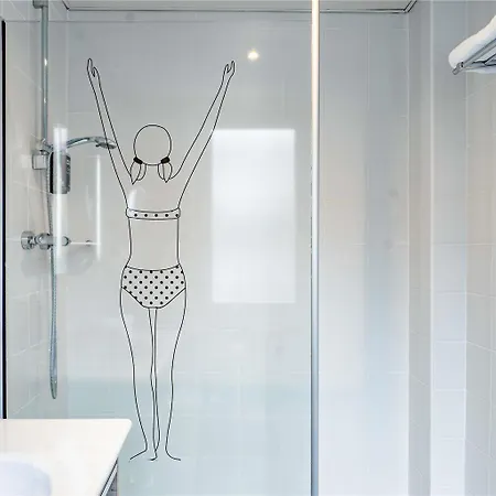 Ibis Styles Centre מלון 3*