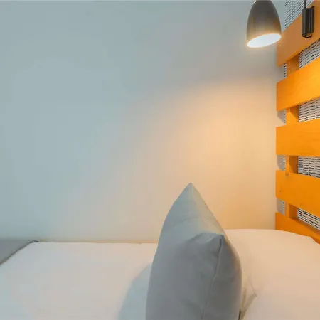 Ibis Styles Centre מלון 3*