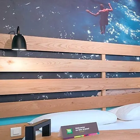 Ibis Styles Centre מלון 3*