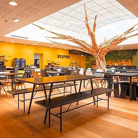 Ibis Styles Centre 3*