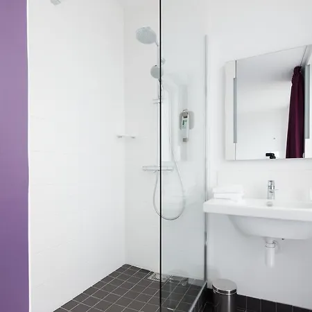 Ibis Styles Centre 3*