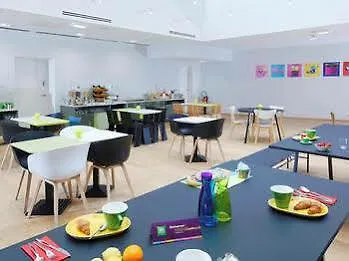 Отель Ibis Styles Centre Кале